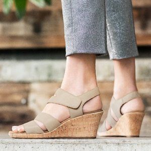 Rockport Cork Wedge Sandals Taupe‎ Women Size 10M